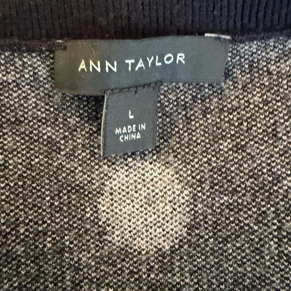 Ann Taylor Black & White Polka Dot Turtleneck Sweater Sz L Soft Knit Classic - Picture 11 of 12